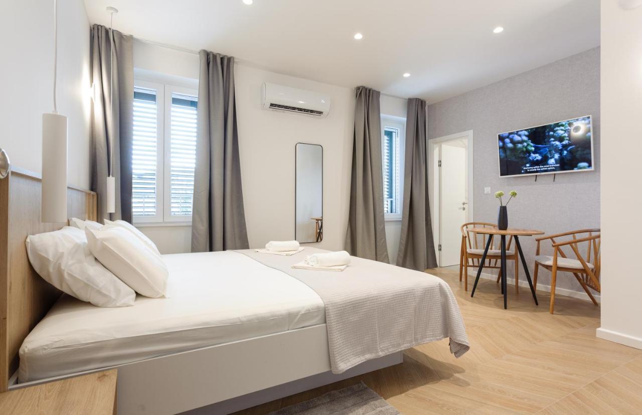 Top Floor Luxury Rooms 斯普利特 外观 照片